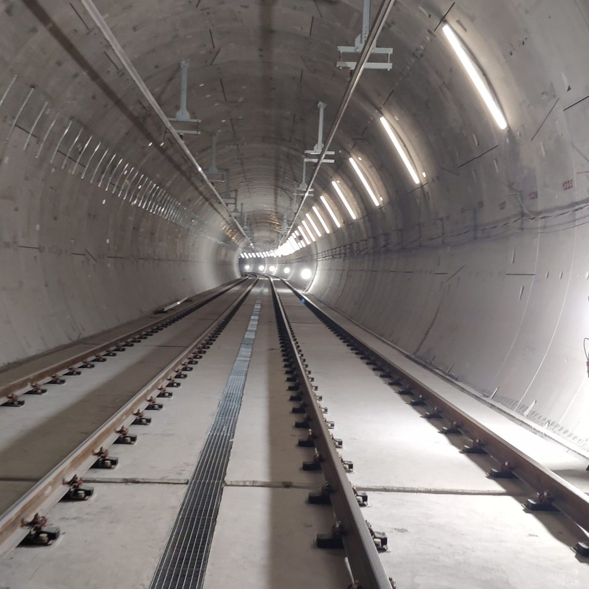 Tunel destinado a metro